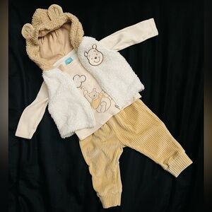 Winnie the Pooh Baby Outfit Set